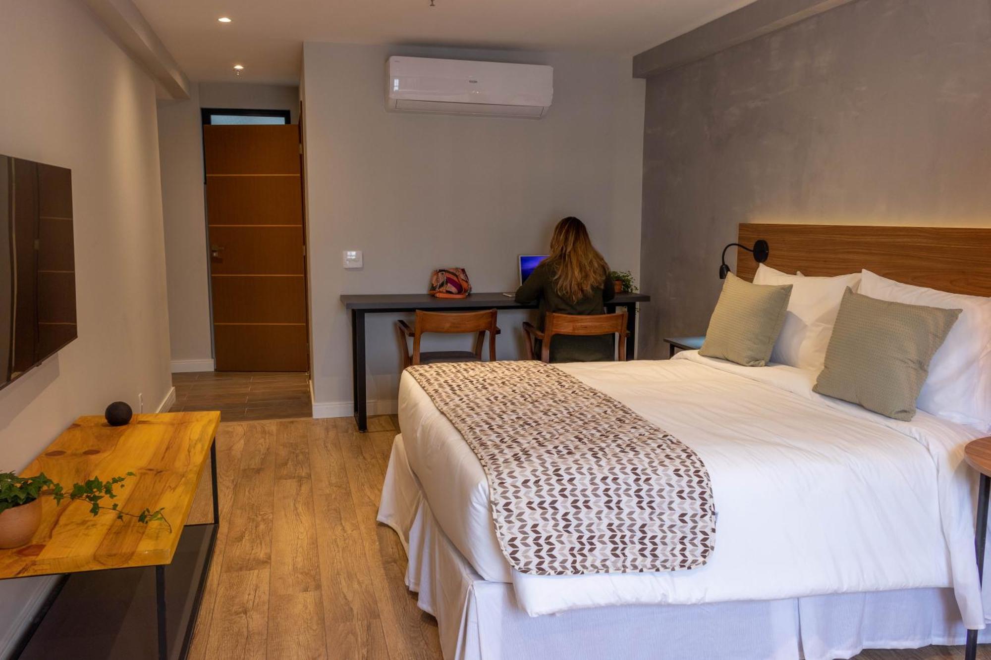Kastel Petropolis Hotel Ngoại thất bức ảnh