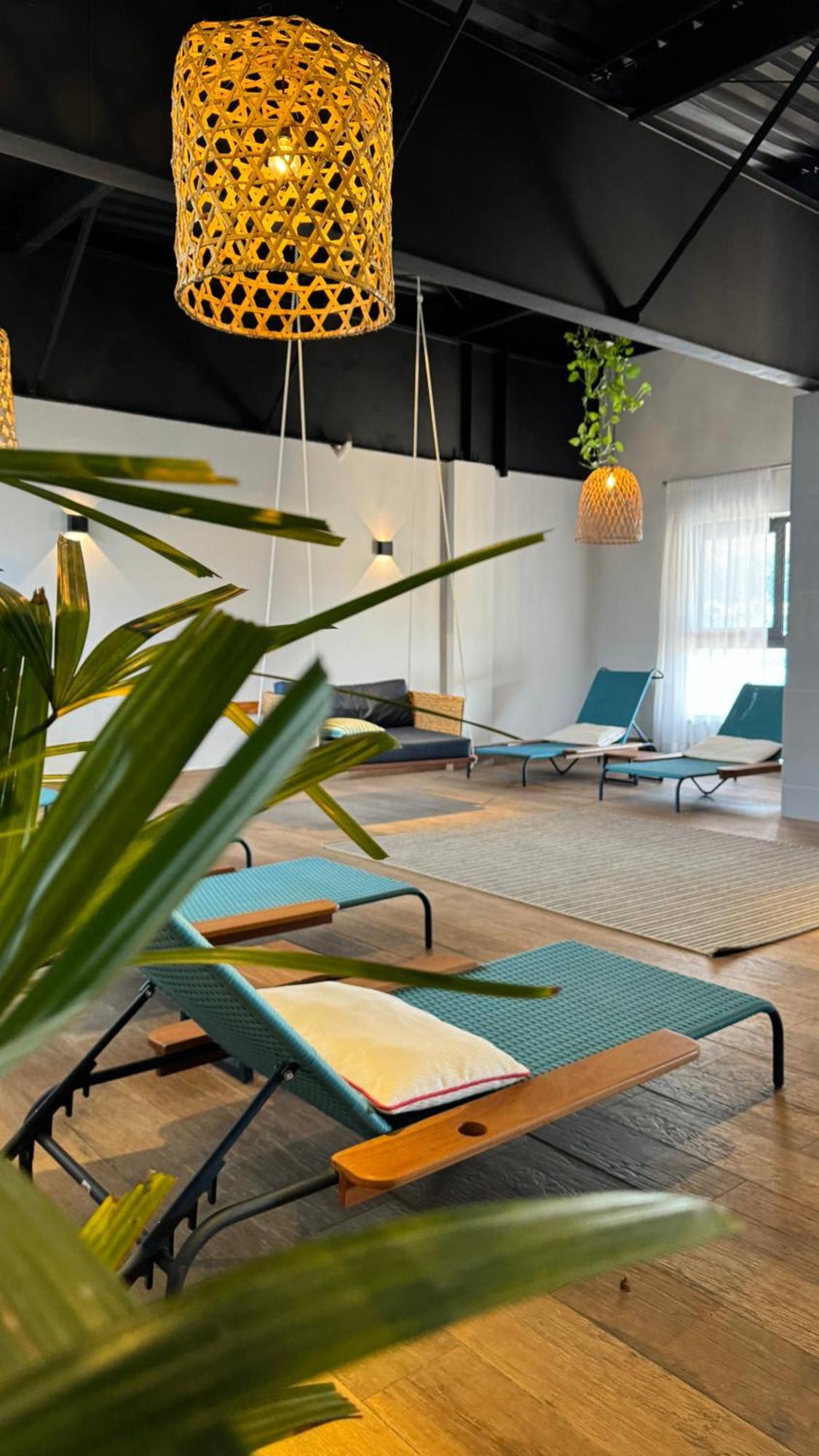Kastel Petropolis Hotel Ngoại thất bức ảnh
